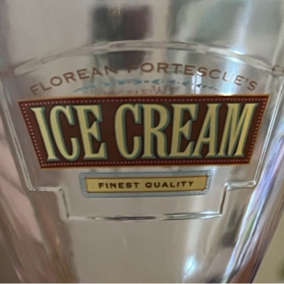 Wizarding World of Harry Potter Ice Cream Cup - Florean Fortescues Universal - Picture 4 of 5